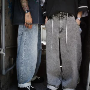 JUT22 貳玖製造雪花水洗反摺牛仔寬褲